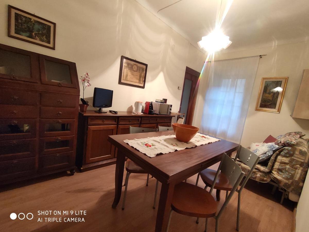 Ex Ostu Impero: Vino, Tartufo Ed Ospitalita Apartment La Morra Exterior foto