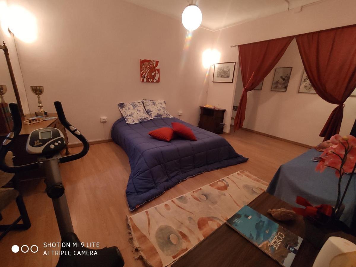 Ex Ostu Impero: Vino, Tartufo Ed Ospitalita Apartment La Morra Exterior foto