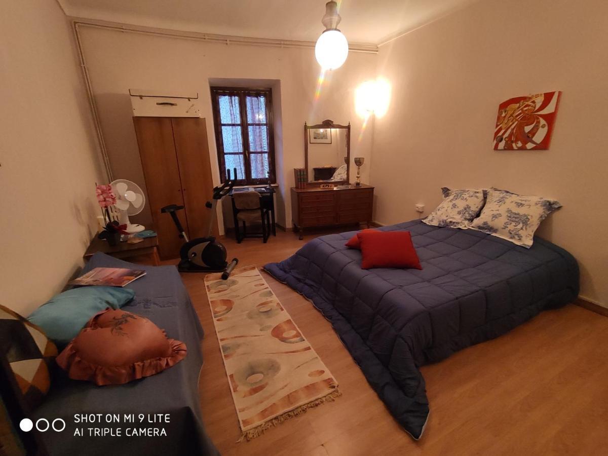Ex Ostu Impero: Vino, Tartufo Ed Ospitalita Apartment La Morra Exterior foto